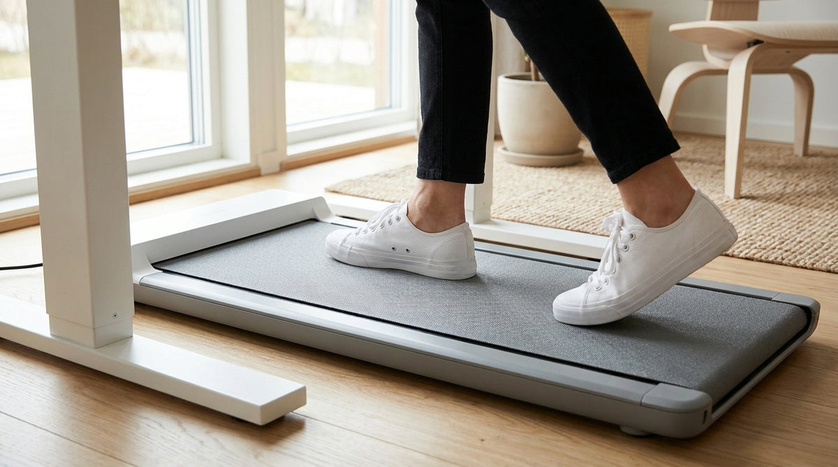 Boso, w skarpetkach czy w butach na bieżni? — walking pad / bieżnia pod biurko